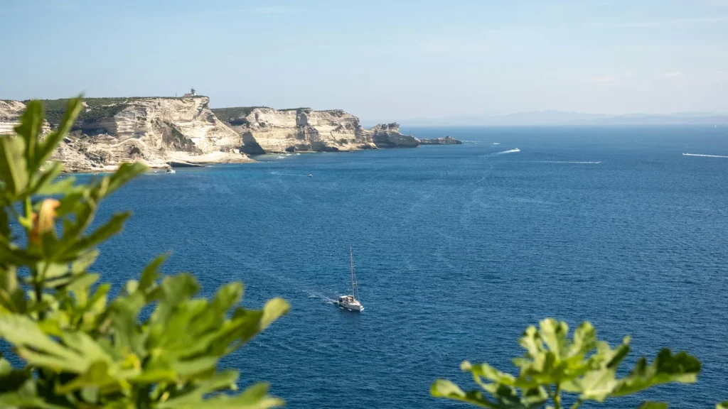visuel principal sur Catamaran corse voilier