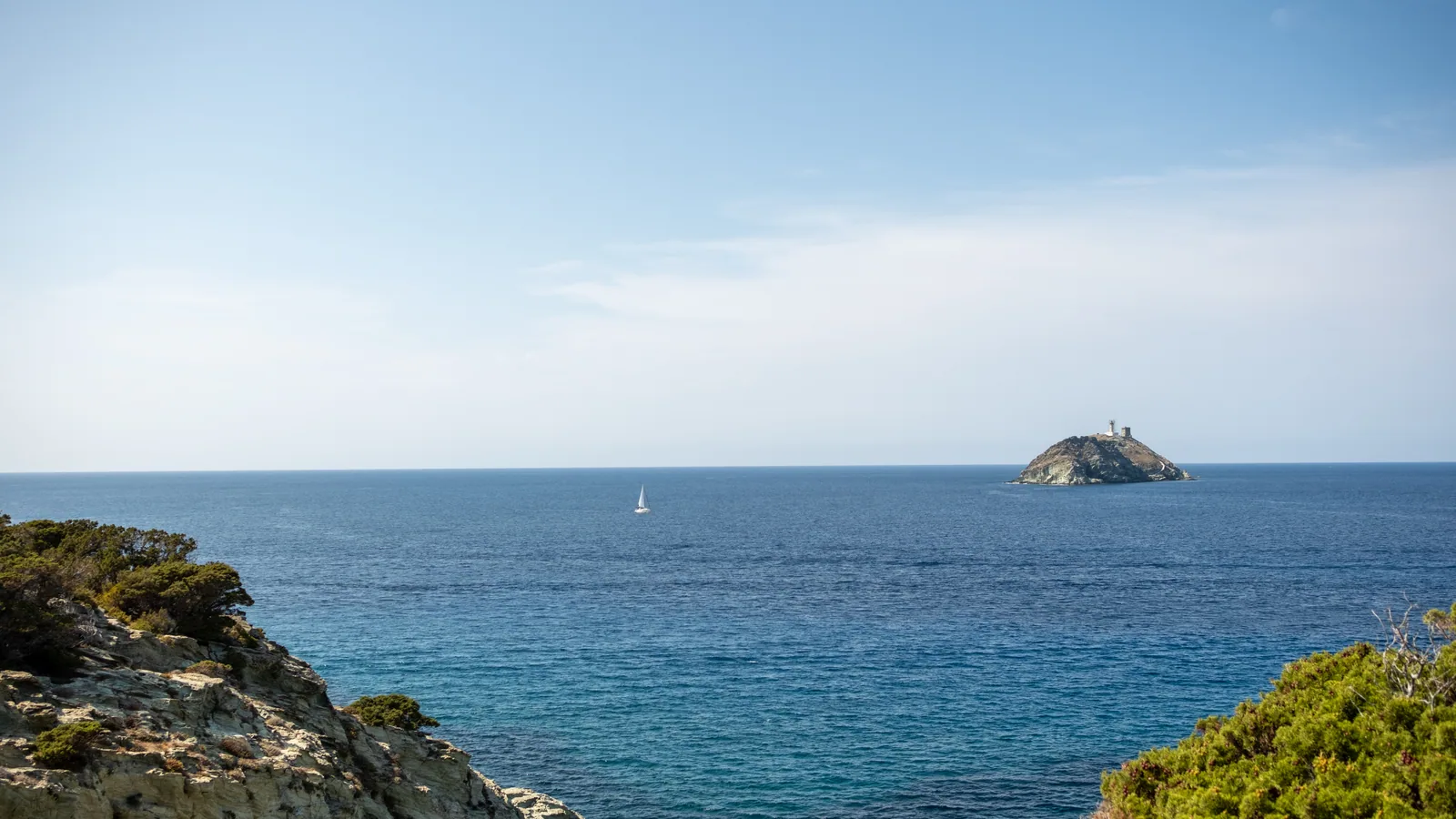 visuel principal sur Famille corse voilier
