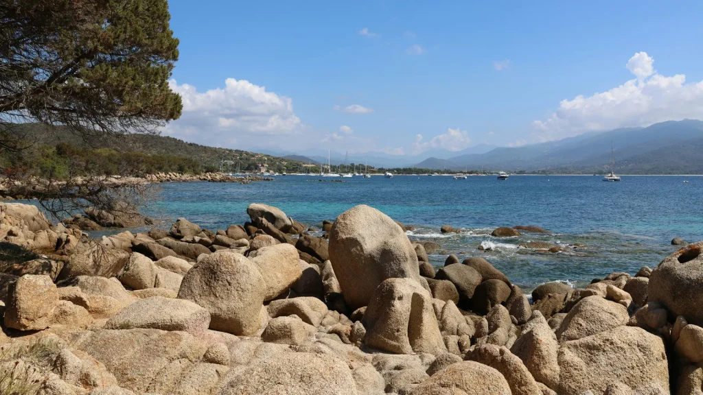 visuel principal sur Saint florent ile rousse bateau