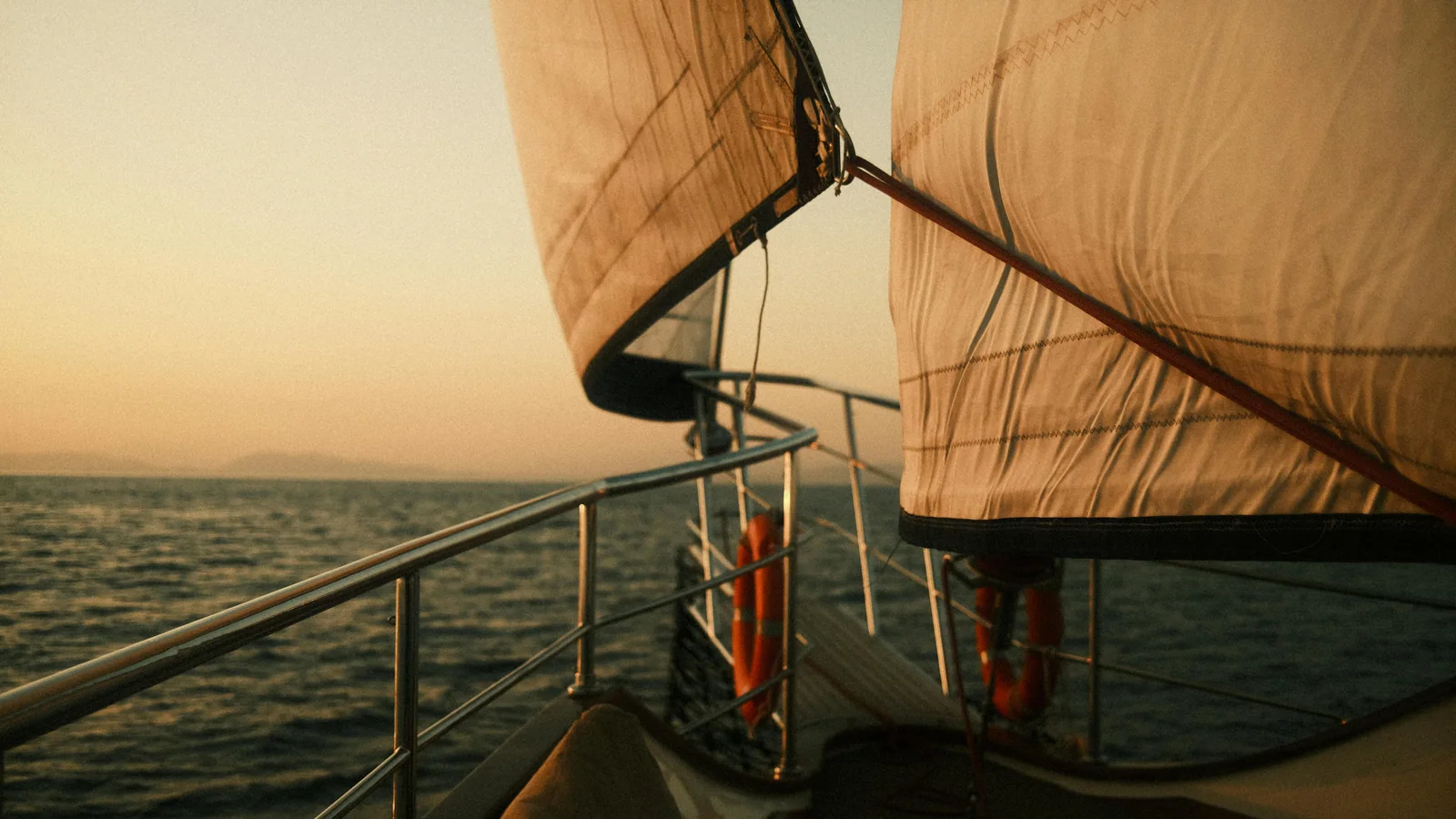visuel principal sur Vent traversee corse